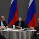Шаг вперед для всей России: сенатор и политолог прокомментировали новый формат заседаний Госсовета
