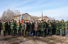 Крымская делегация посетила подшефный гвардейский Симферопольский полк Таманской дивизии