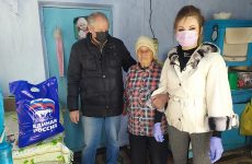 В Ленинском  районе оказывают адресную помощь пожилым людям, оказавшимся в сложной жизненной ситуации
