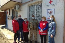 Работают керченские волонтёры