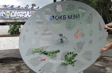 «Роскосмос» подарил Симферополю антенну для установки на Аллее космонавтики