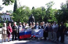 Ялтинские общественники отметили День рождения А.С. Пушкина