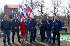 В Феодосии высадили аллею в честь 7-летия воссоединения Крыма с Россией