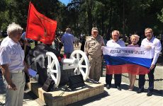 В селе Мускатное Красногвардейского района торжественно открыт памятный знак В.М. Долгорукову