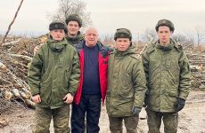 Русская община Крыма продолжает помогать армии