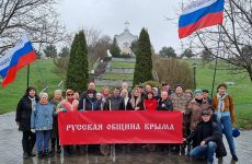 Активисты Русской общины Крыма приняли участие в высадке деревьев на Братском кладбище воинов, павших в годы Крымской войны 1853-56 годов