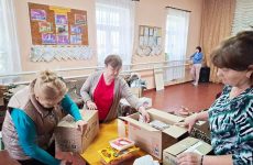 Поддержим своих