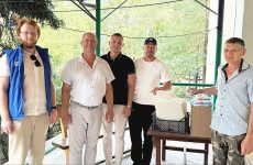 Помощь волонтёрской группе «БеZ Границ»