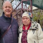 Представители Джанкойской городской организации Русской общины Крыма поздравили с Днём матери Галину Коберник