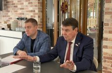Сергей Цеков провел совещание «Ассамблеи народов России» в Республике Крым