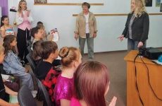 Виктория Заботина поздравила с Днём защиты детей учащихся Центра детского и юношеского творчества Ленинского района
